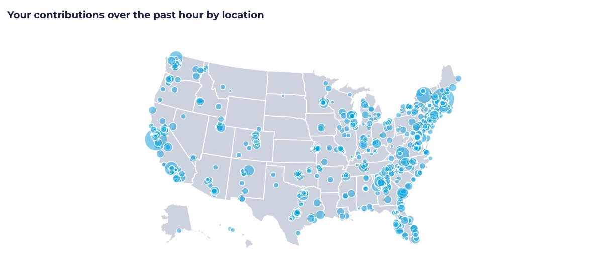Map of the United Statews with hundreds of ActBlue donations